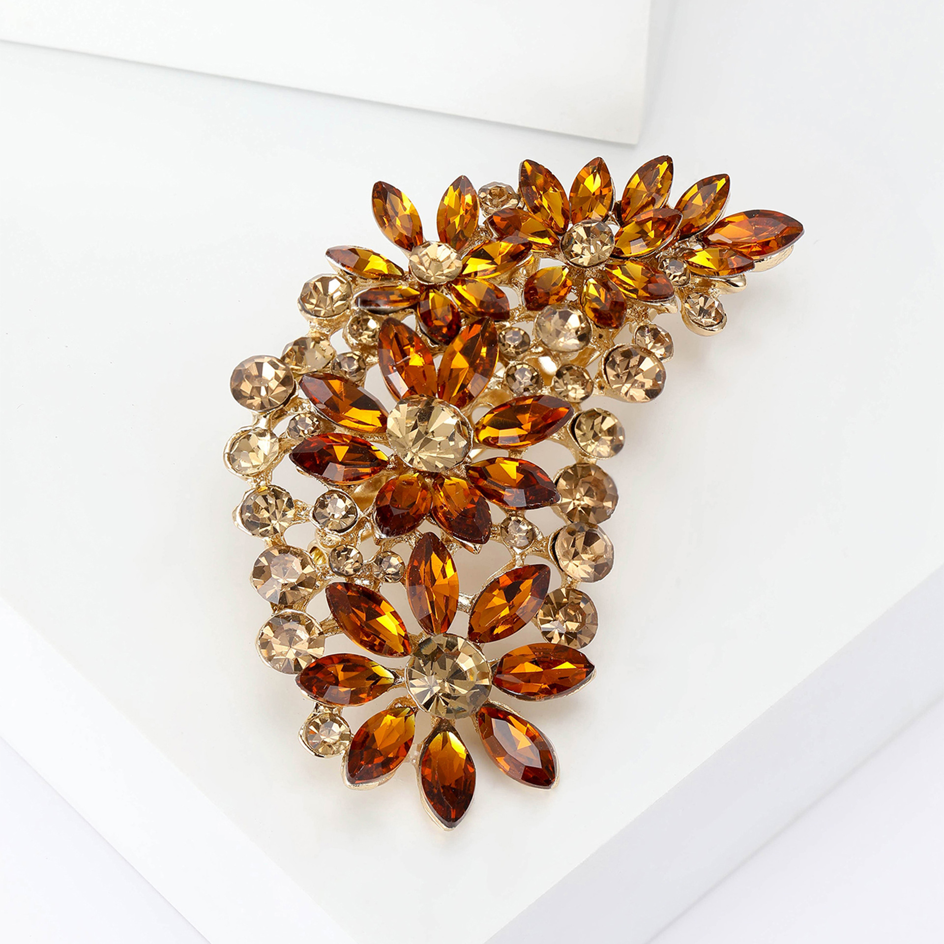 Elegant Flower Alloy Inlay Rhinestones Women's Brooches display picture 12