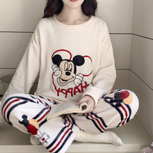 特卖圆领珊瑚绒睡衣女孩秋冬季法兰绒套装加厚加绒保暖家居服批发