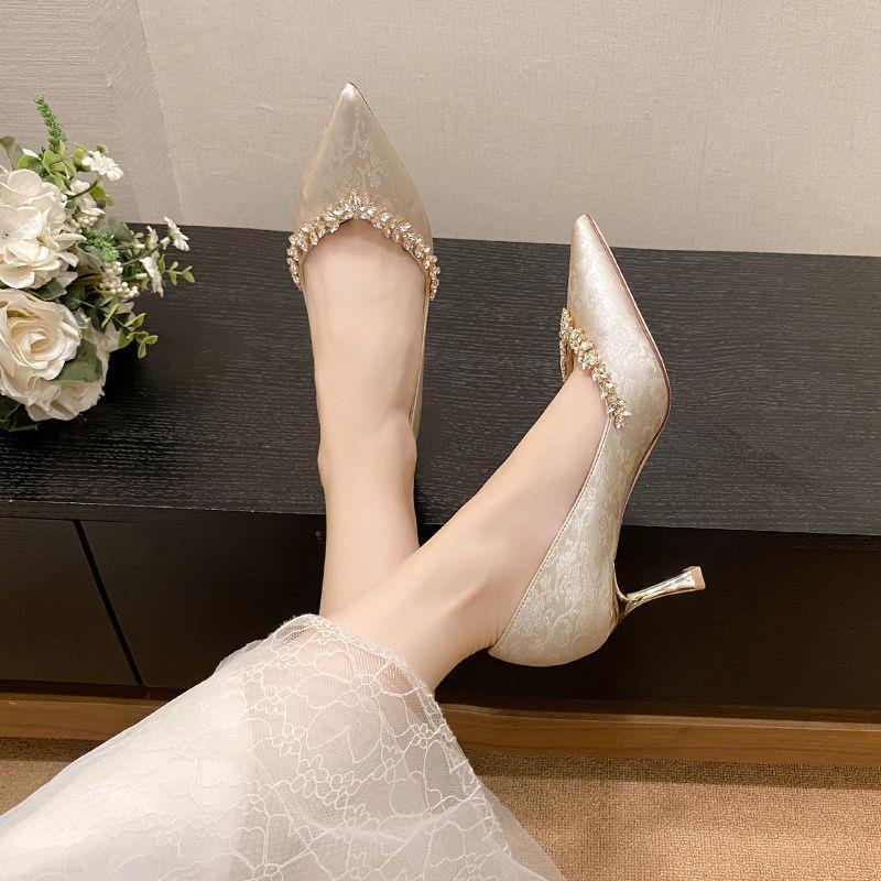 绝美婚鞋新娘鞋法式结婚伴娘高跟鞋女不累脚2025新款秀禾婚纱两穿|undefined