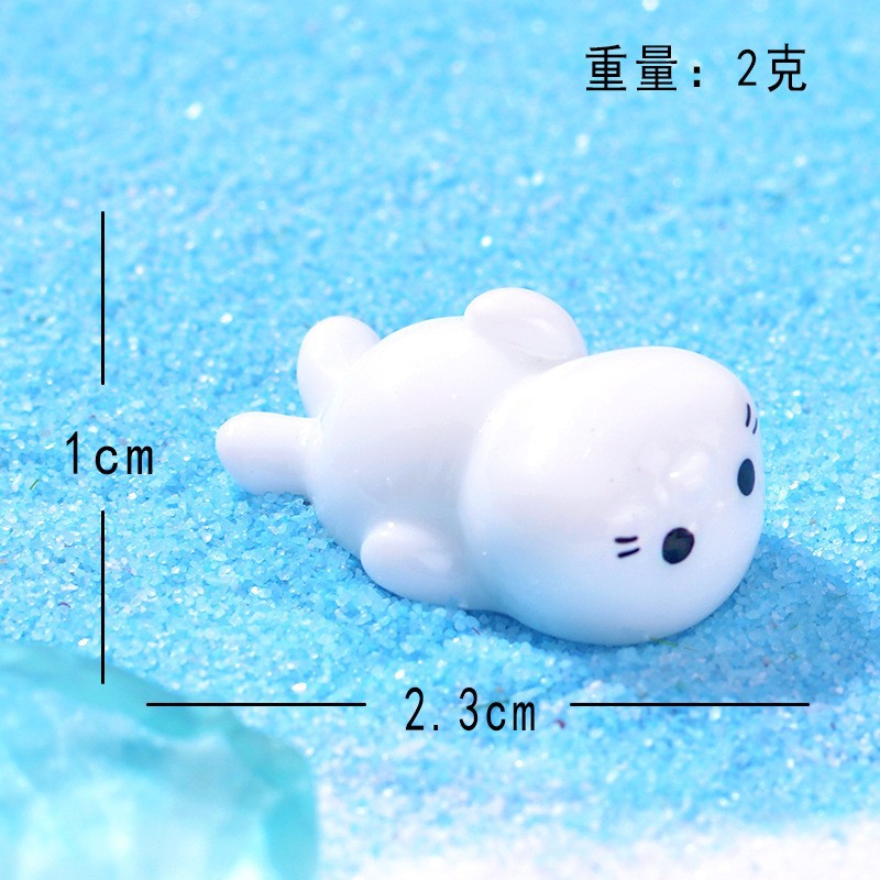 옆으로 누워있는 물개