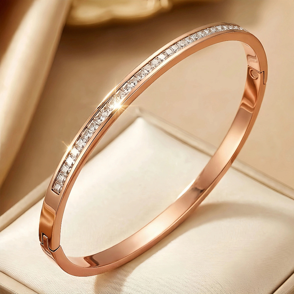 29-D-11 Rose Gold Bracelet One Rows of Diamonds (Fading and Retreating)