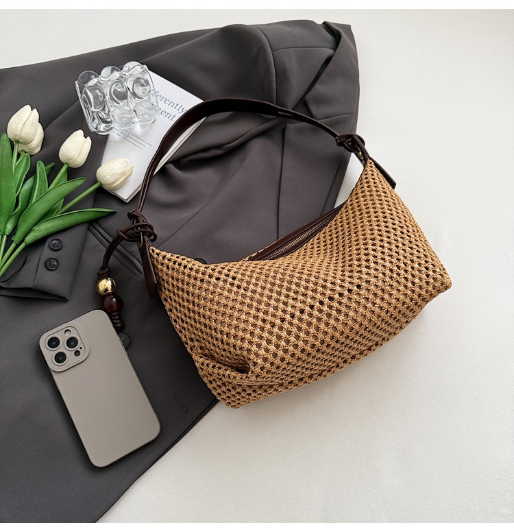 Summer niche vacation-style woven underarm bag for women 2025 new casual seaside and beach single-shoulder handbag trend undefined