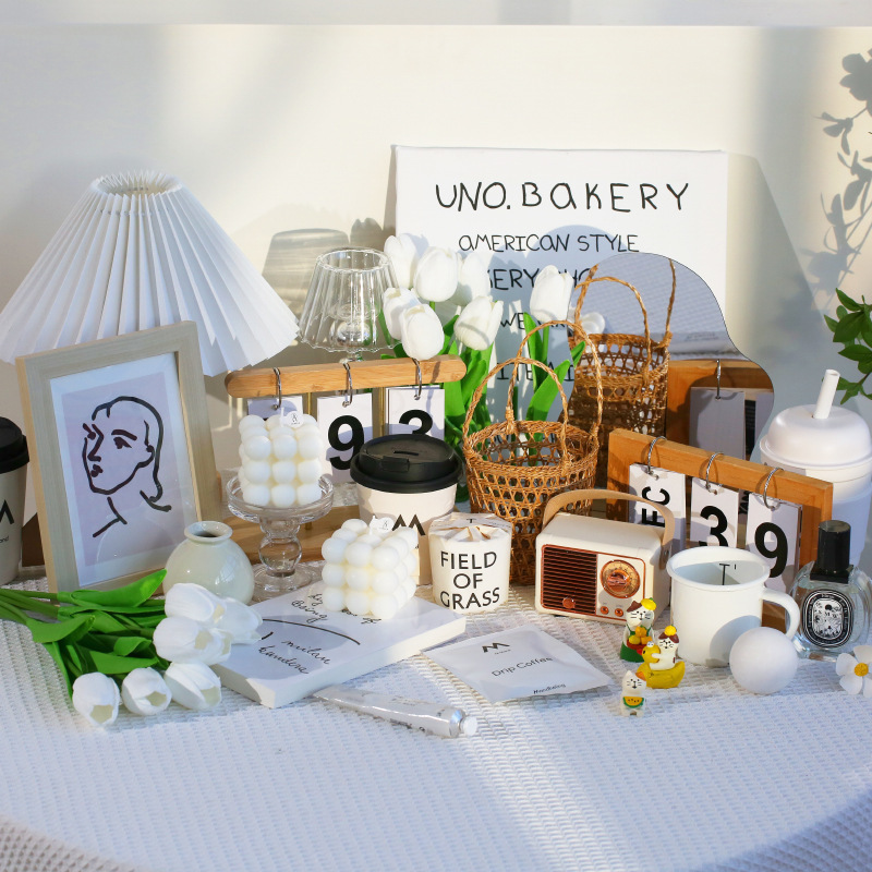 Xiaohongshu Recommends Wind Cake Photo Props, Surrounding Atmosphere Background Wall Decorations, Posing Photography Accessories