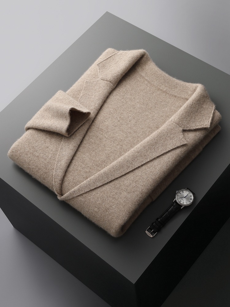 Otoño e invierno nuevo estilo 100% suéter de lana pura cardigan con cuello en V para hombre suéter de lana de punto de color sólido abrigo grueso marea