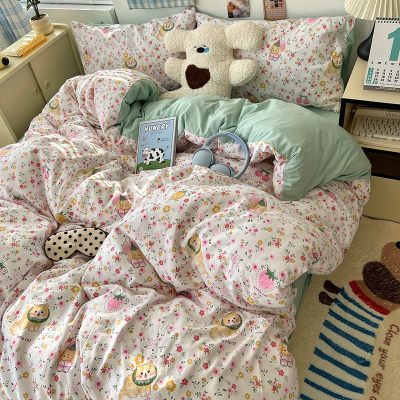 Cama de cuatro piezas de madres y bebés de clase A sábanas de algodón cubierta cama de dormitorio de estudiantes de tres piezas de cama