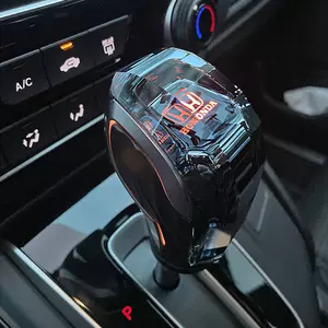 Honda Civic Accord Fit Lingpai CRV Vezel üçün İşıqlı Kristal Sürət Qutusu Düyməsi