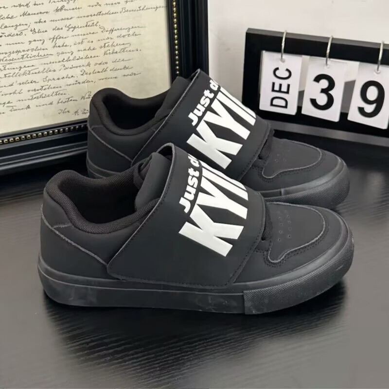 European Style 2025 New Men's Breathable Low-Top Casual Shoes, Fashionable, Simple, Lightweight, and Versatile for Couples, Women's Shoes European Style 2025 New Men's Breathable Low-Top Casual Shoes, Fashionable, Simple, Lightweight, and Versatile for Couples, Women's Shoes