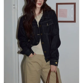 女式针织衫;毛衣;女式衬衫