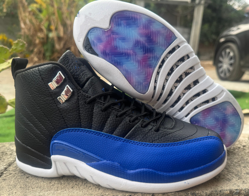 Comercio exterior Putian transfronterizo aj12 Chicago toro negro y blanco Gama azul negro y púrpura azul real Joe 12 zapatillas de baloncesto para hombres y mujeres