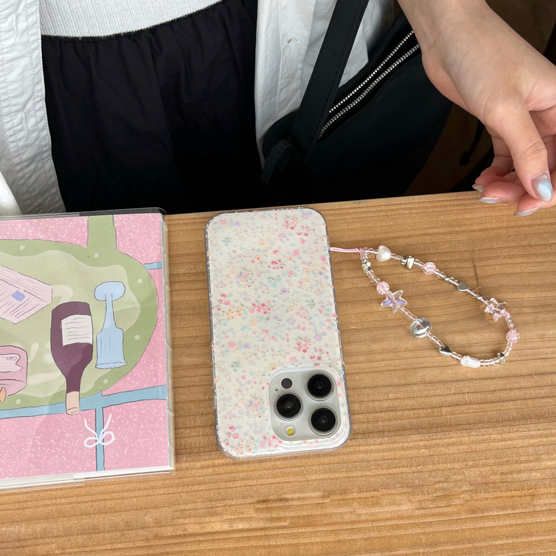 Verano fresco pequeño floral adecuado para Apple 15ProMax funda para teléfono móvil 16Pro cadena 14/13 nuevo 16PM hembra