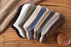 Men's Mid-Calf Summer Thin Simple Versatile Solid Color Sports Socks Anti-Odor Breathable Autumn Socks