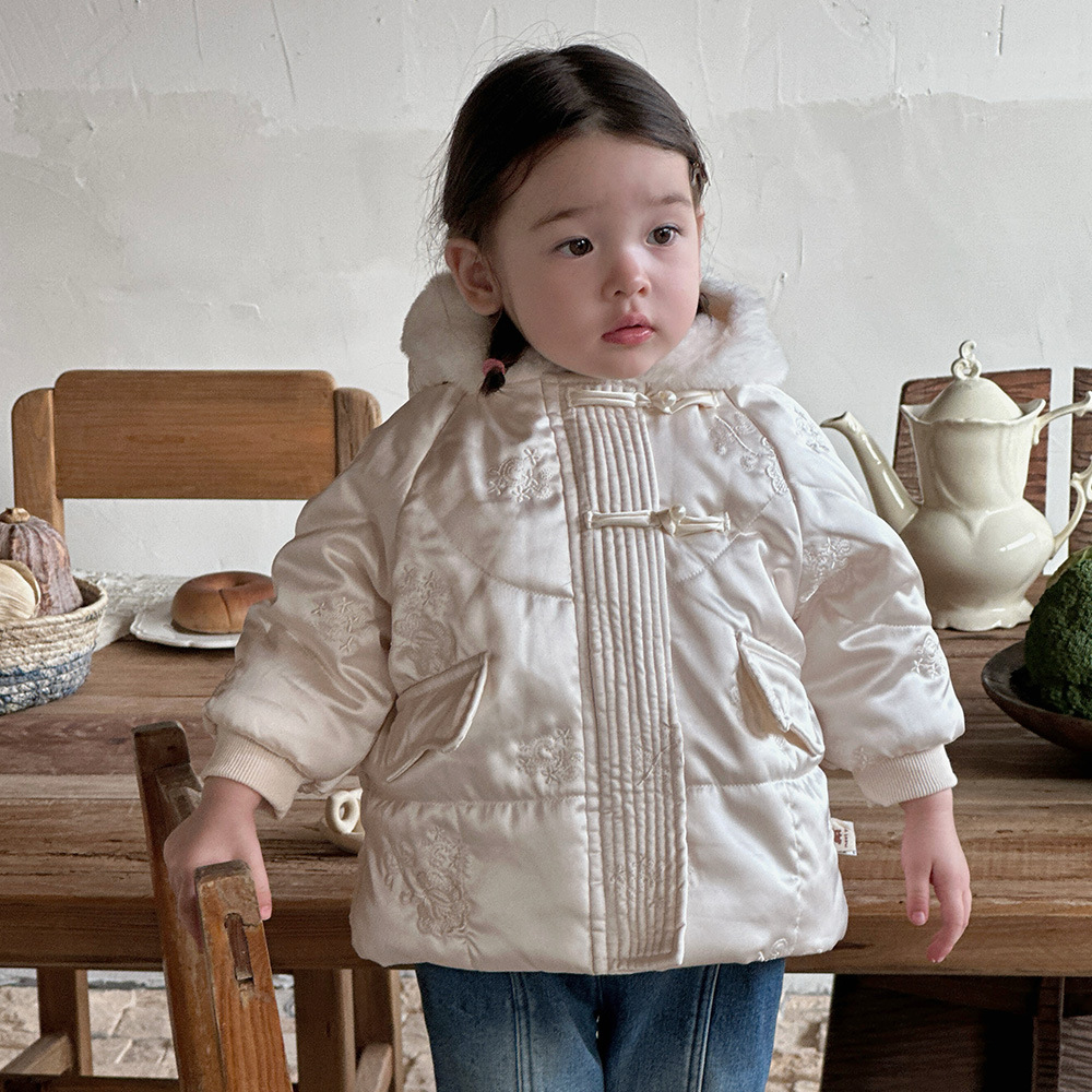 Chicas coreanas otoño e invierno más chaqueta con capucha acolchada de terciopelo chaqueta acolchada de invierno de bebé femenino más pantalones de terciopelo de dos piezas