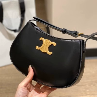 Black [with the original gift box dust bag]