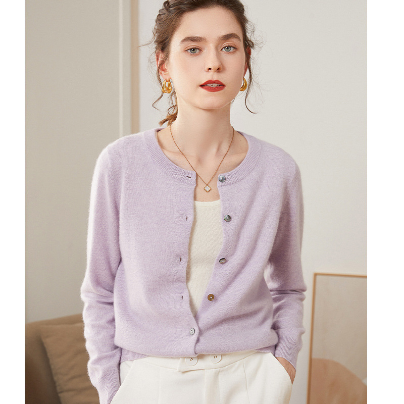 Fall 2022 classic women's simple flat solid color round neck loose casual commuter cashmere knitted cardigan Fall 2022 classic women's simple flat solid color round neck loose casual commuter cashmere knitted cardigan