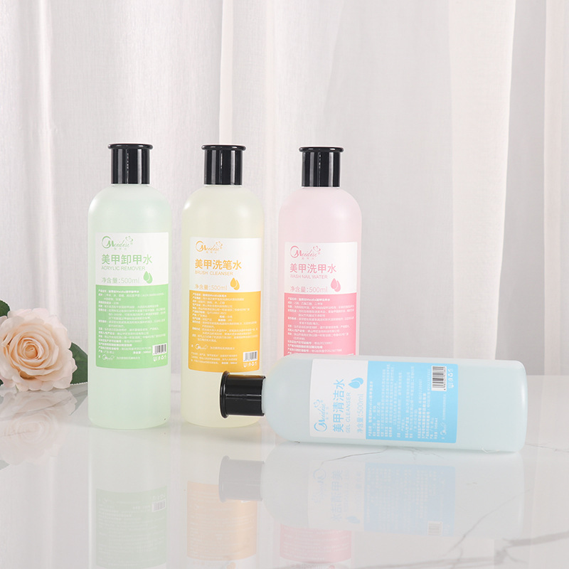 Nail polish remover for manicure