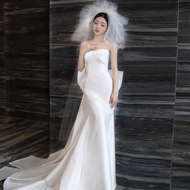 Fishtail light wedding dress tube top satin French style high-grade outdoor travel photography wedding dress bridal wedding dress outdoor yarn