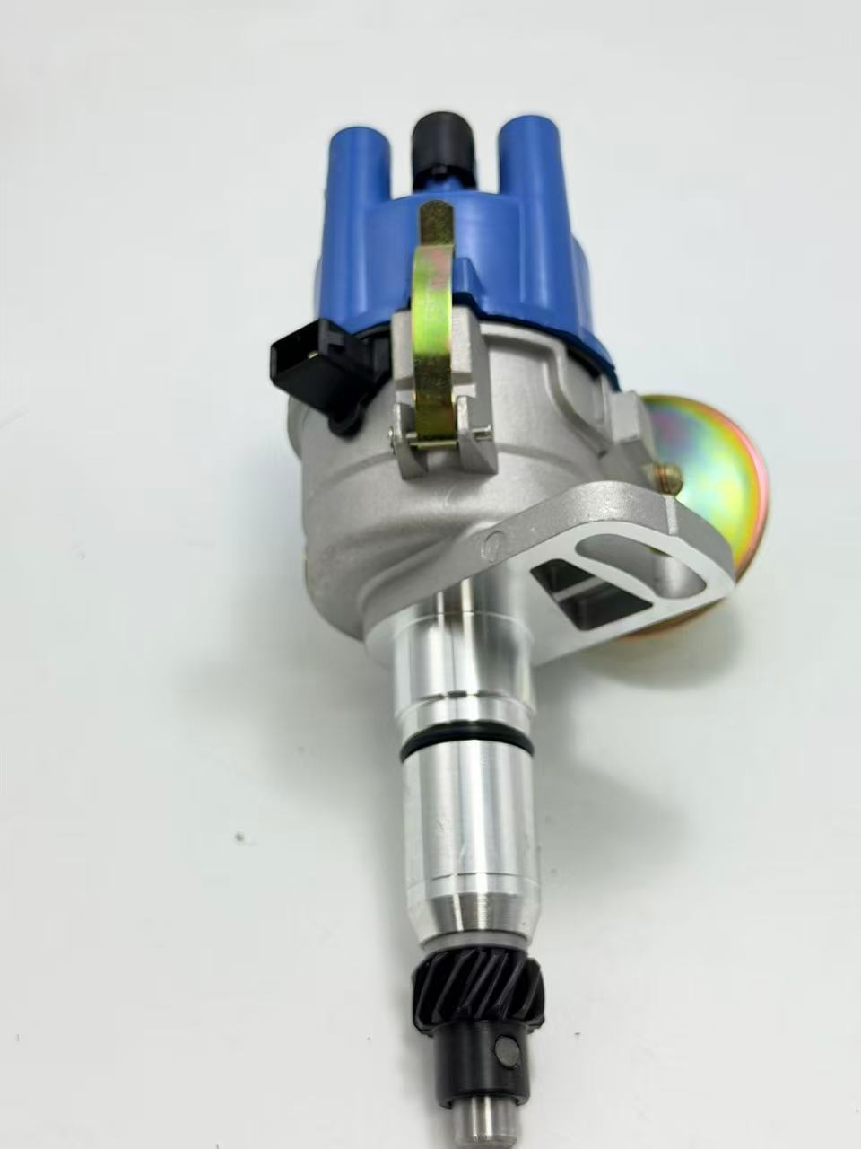 3042B distributor 33100-79290 car ignition distributor is durable, anti-aging, and suitable for various models
