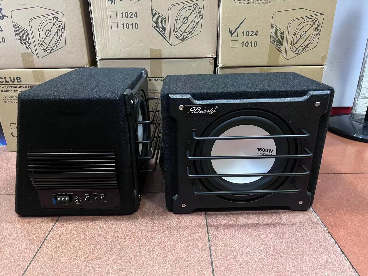 Car Subwoofer audio car 10-inch 12V active amplifier high-power speaker speaker subwoofer modification