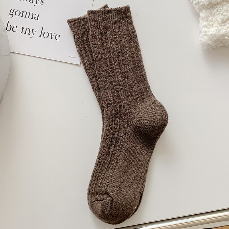 Patrón de cáñamo de otoño e invierno de cachemira de las mujeres calcetines de pelo de las mujeres de media pantorrilla de lana de color sólido grueso calcetines Mori calcetines