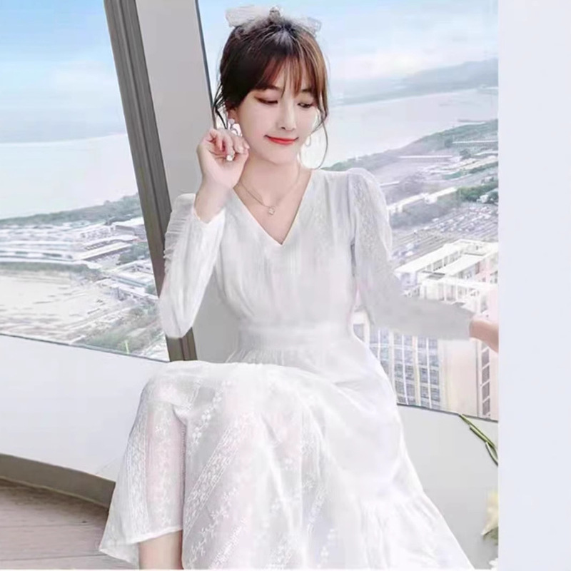 White Cotton Long-sleeved dress 2025 New Spring and Autumn Women's High-end V-neck Tight Waist Slimming Mid-length Skirt