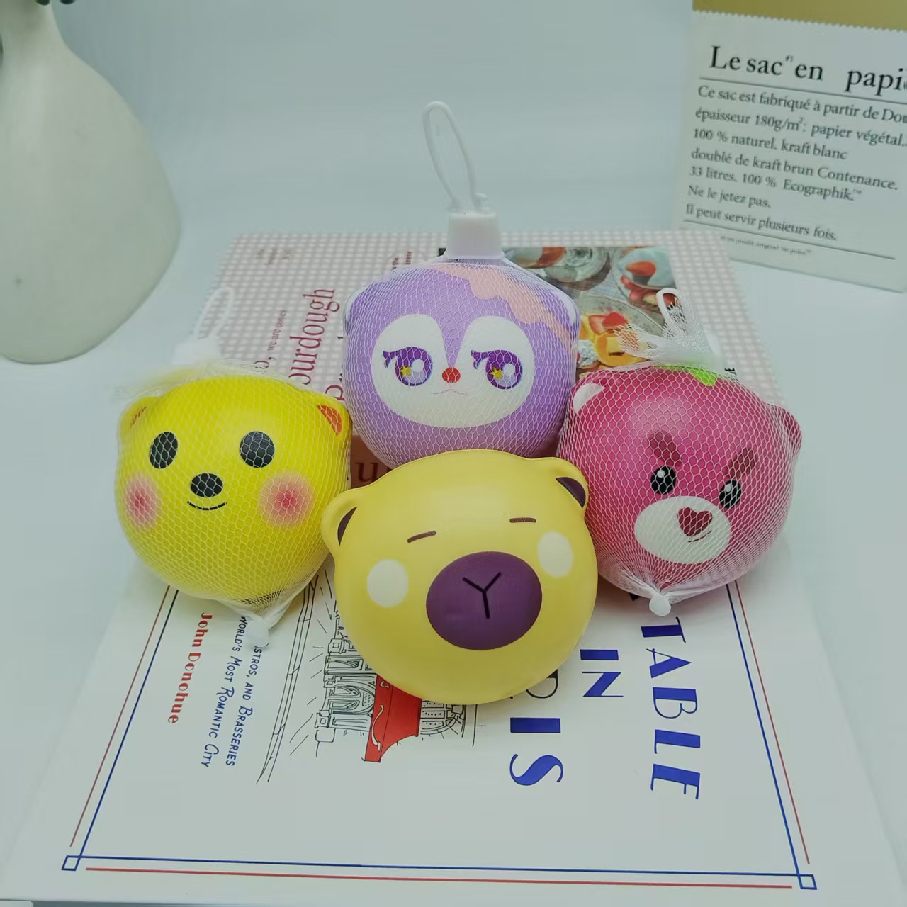 Wahaha ADcalcio pellizcando la botella de música juguete rebote lento descompresión ventilación bebida exprimida suave personalizada para niños
