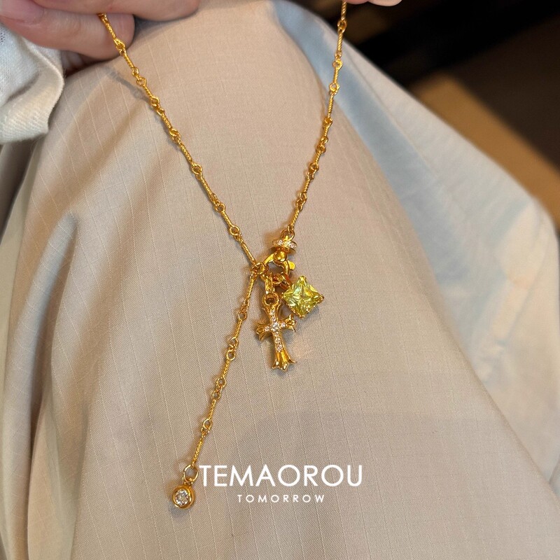 Vintage Cross Sugar Cube Diamond Necklace Niche Design Light Luxury High-End Clavicle Chain Choker