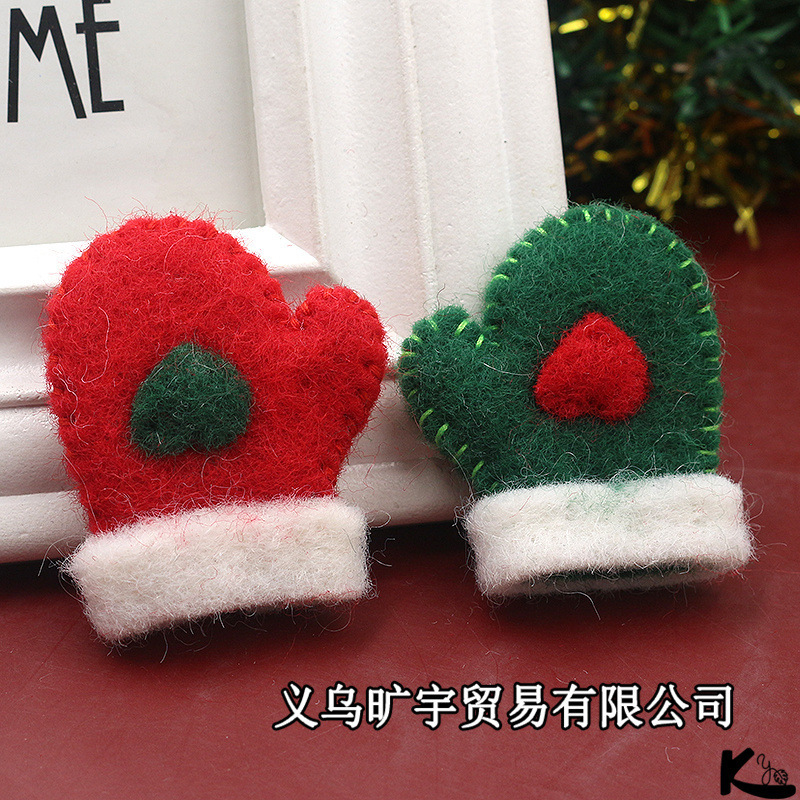Wool Felt Cartoon Christmas Gloves Wreath Decoration DIY Christmas Tree Accessories Christmas Decoration Mini Heart Gloves Wool Felt Cartoon Christmas Gloves Wreath Decoration DIY Christmas Tree Accessories Christmas Decoration Mini Heart Gloves