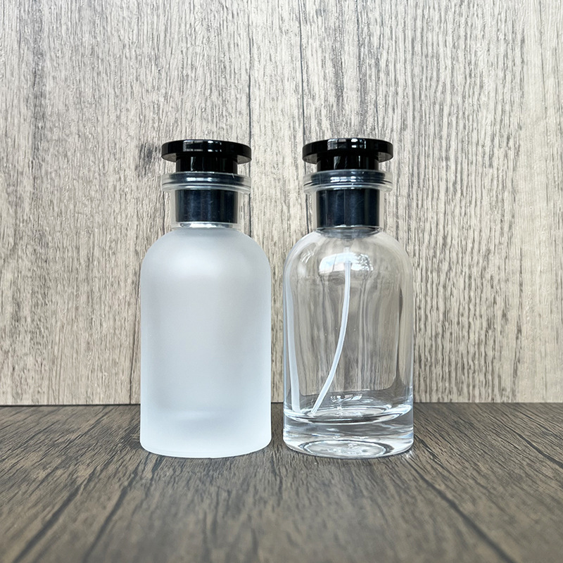 現物供給B100-50mlシンプル丸瓶黒蓋ガラス分装香水携帯スプレー瓶平四方瓶|undefined