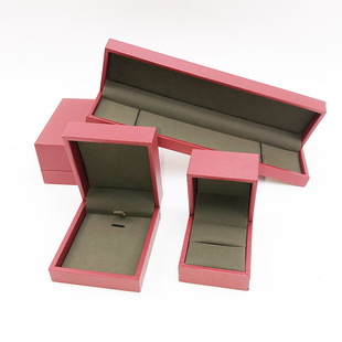 Source factory thickened right angle jewelry box large ring bracelet box jewelry packaging box pendant box with LOGO