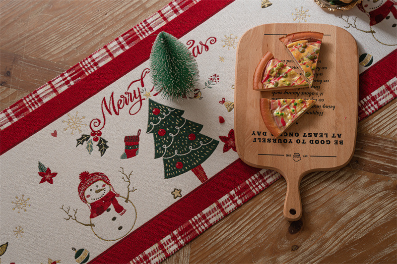 Christmas decoration arrangement polyester tassel table runner yarn-dyed jacquard snowman Christmas tree Christmas tablecloth_voghion.com
