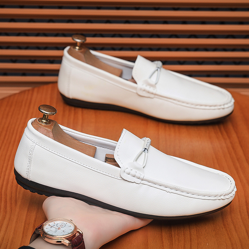 Zapatos Doudou para hombre verano 2025 nuevos zapatos de cuero esmerilado de terciopelo perezoso de un pie zapatos de moda de conducción de negocios para jóvenes