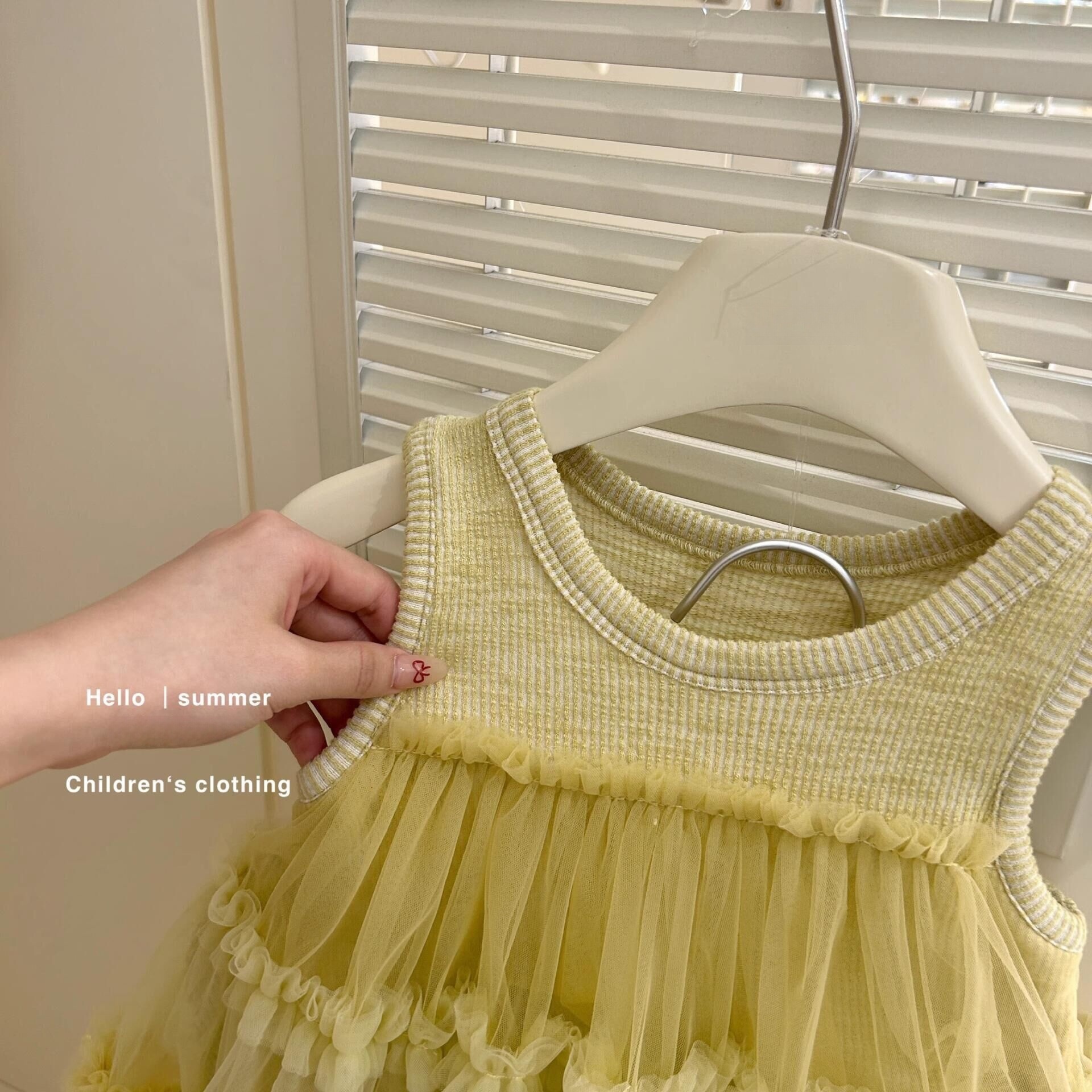 [Xianning Seven] Vestido de chaleco de costura de malla para niñas coreanas Falda larga de hadas Vestido de princesa de estilo occidental para bebés