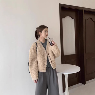 100�d��ëС����V�IƤëһ�w�����r�б�ů�����ﶬ���ëƤ������