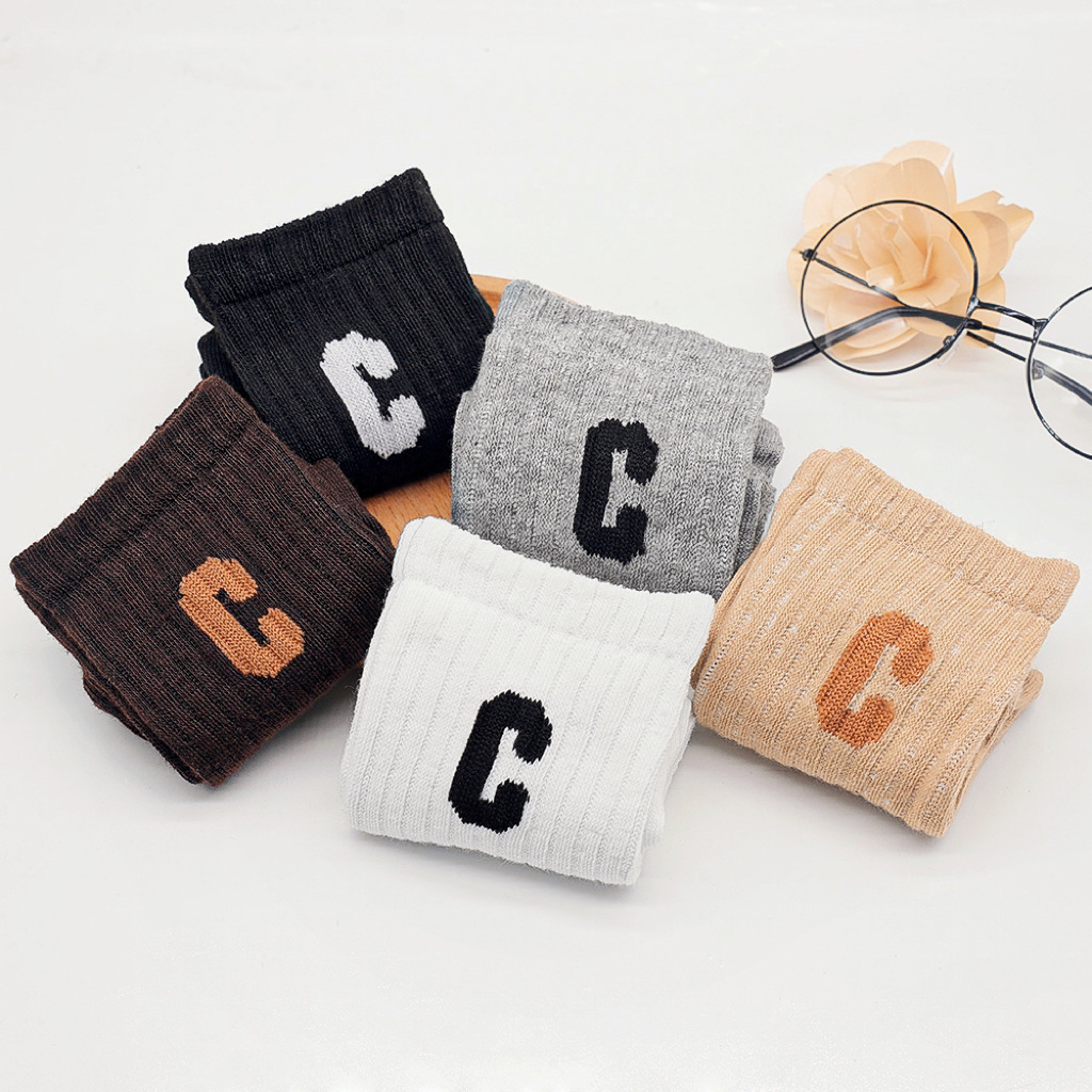 ���ļ���ĸ��C�������������Ů�⴩��Ͳ��ɫ��ͷ�˶�ins���Ѷ���