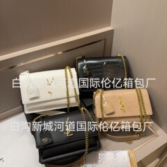 貿易レディースバッグ、フォレストバッグ、レディース2025新作ファッション多用途シングルショルダークロスボディチェーンハイエンドスモールスクエアバッグ