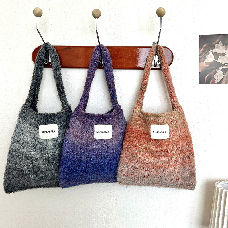 Bolso cuadrado pequeño bolso de mujer gradiente retro lujo ligero nicho diseño bolso de lana de punto nuevo bolso de hombro