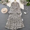 Advanced flashlight, fitted brace, elegant dress, long skirt, high-quality style, long sleeve, V-neckline, A-line, flowered