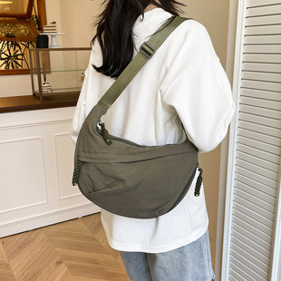 2025 Solid Color Fashionable Personalized Shoulder Bag Women's Daily Casual Simple Dumpling Bag All-match Nylon Crossbody Bag for Women