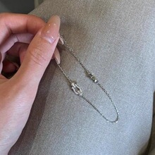 ���W�R������Ů���p��С�������ִ��䵭�L�ٴ���|���