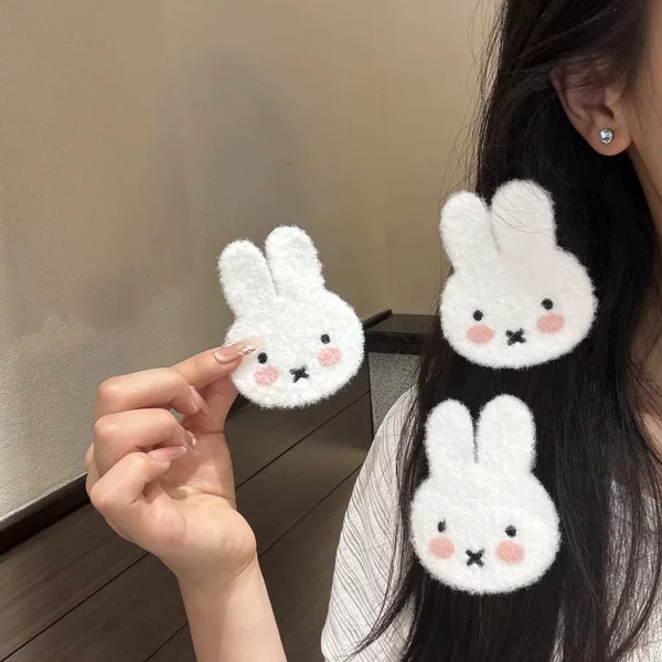 Plush blush-colored little white rabbit magic hair clip, soft and cute, for side fringe and forehead hair, suitable for girls' daily use, cute and versatile