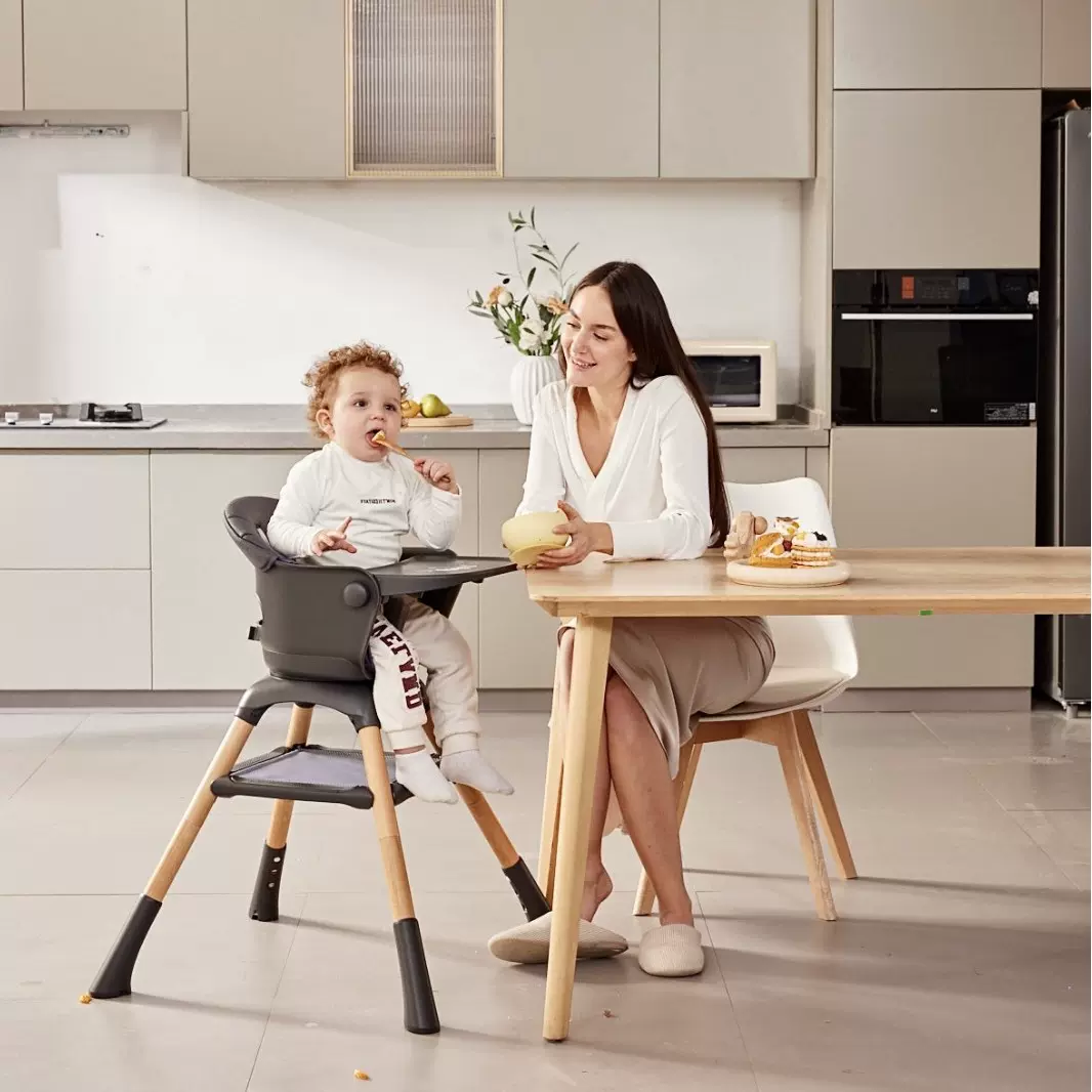 MUE多功能儿童餐椅宝宝用餐椅儿童高脚椅多场景使用厂家直销