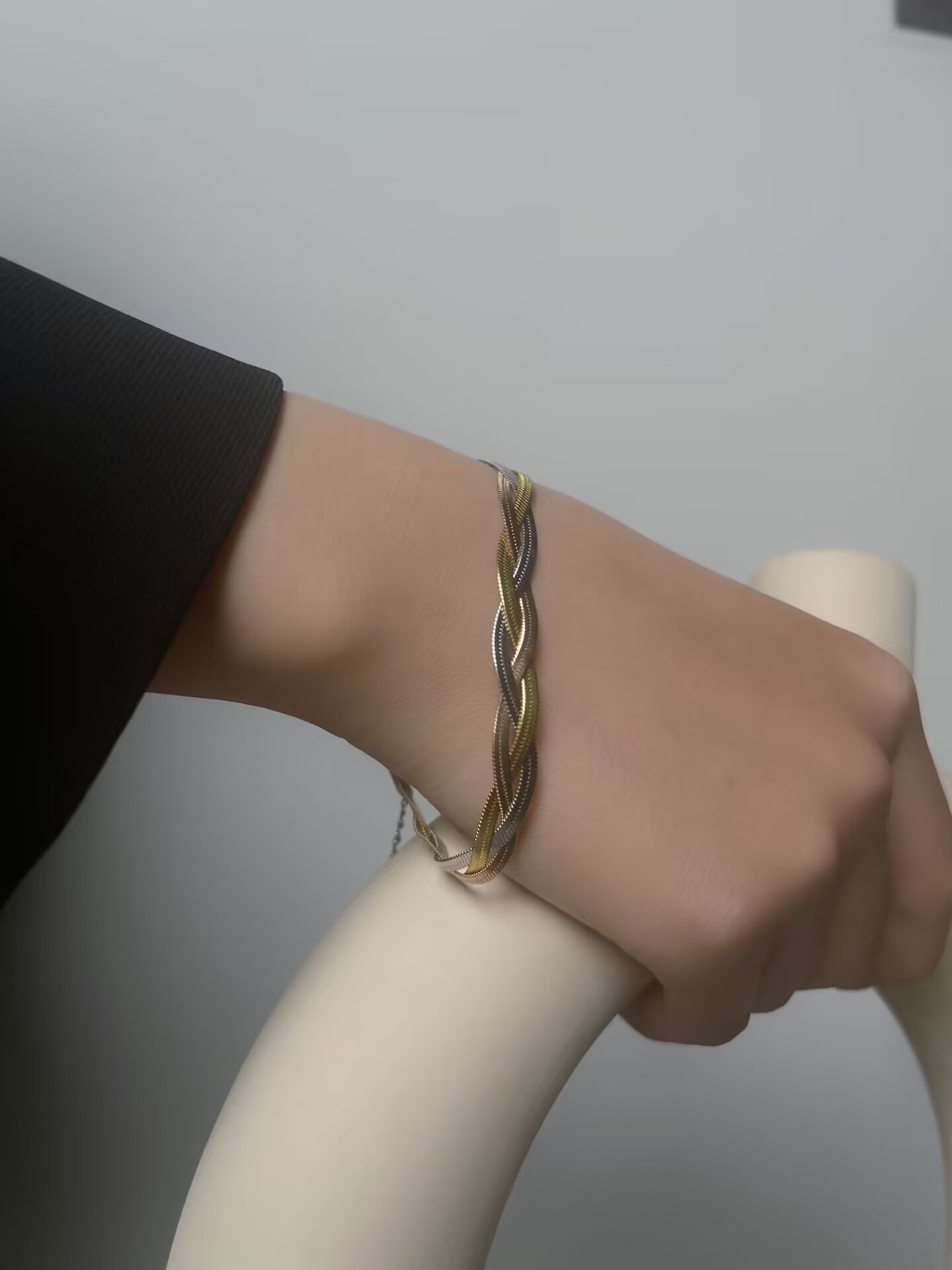 Titan Stahl Basic Moderner Stil Klassischer Stil Flechten Geometrisch Einfarbig Armbänder display picture 2