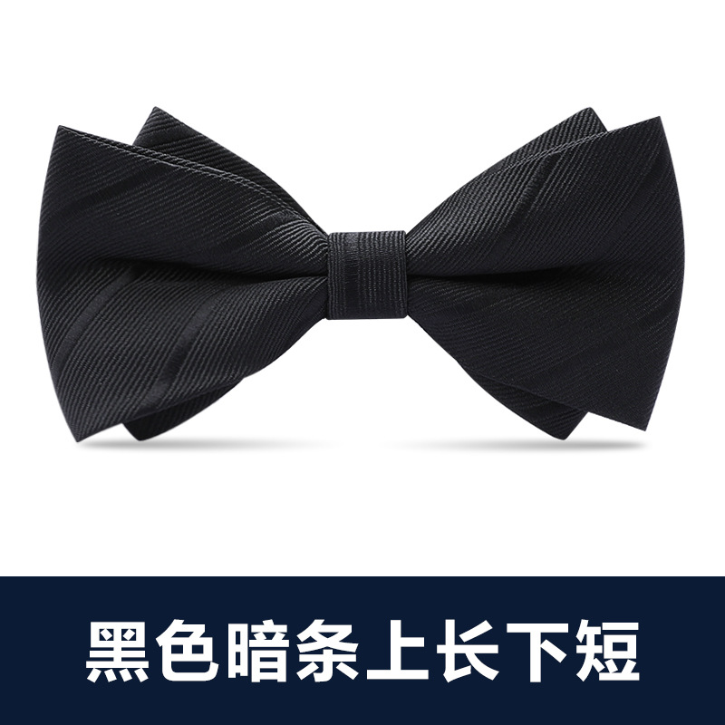 ↤↤↤검정색 음영 스트라이프 상의, 하의는 짧은 기장의 보타이 셔츠