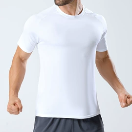 冲锋衣、裤;男式T恤;户外皮肤衣/防晒衣