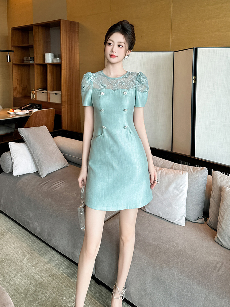 Đầm chữ A nữ thắt eo hai hàng khuy phong cách tea dress mùa hè 2026 — Xanh nước trong