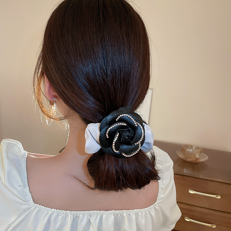 Elegant Flower Pu Leather Artificial Rhinestones Hair Clip 1 Piece display picture 16