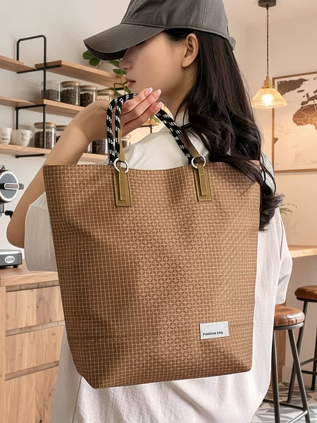 Checkered Nylon Handbag and Shoulder Bag, School Student Tote Bag for Class, Large Capacity for Commuting, Direct from the Factory, in Stock