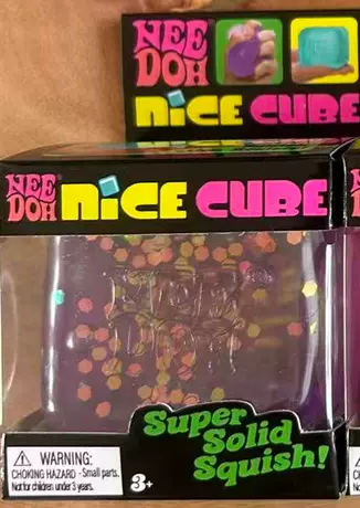 Colorful cube pinch-purple