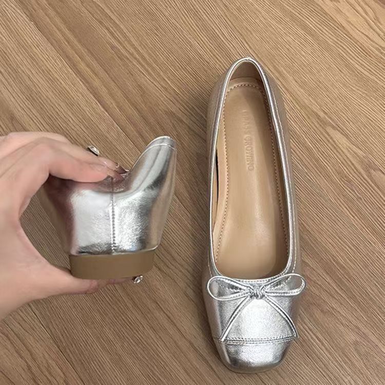 Spring and Autumn Bow Flat Silver Shoes 2025 Popular Square Toe Shallow Mouth Versatile Small Fragrance Shoes