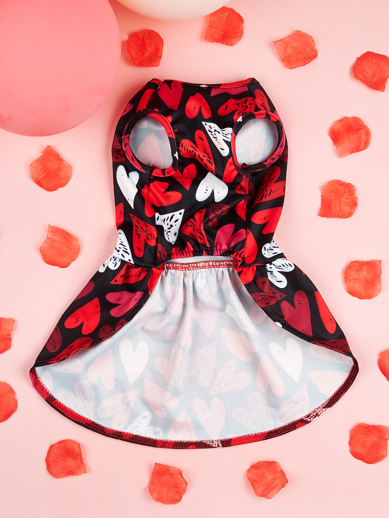 Cute Sweet Polyester Valentine's Day Heart Shape Pet Clothing display picture 3